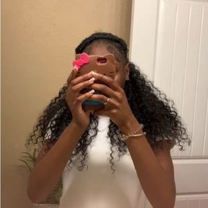 Meet your Posher, Cee